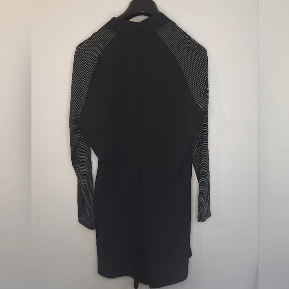 Adidas• Women's Long Sleeve UPF 50 black/ grey Dress. Sz L - Picture 5 of 12